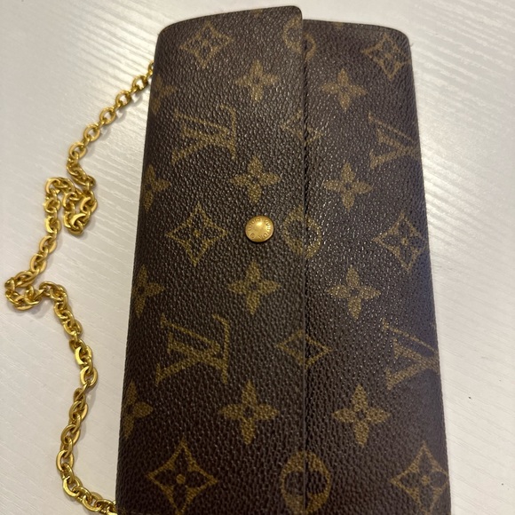 AUTH Louis Vuitton LV Sarah Wallet on a Chain WOC Wristlet - Picture 4 of 10